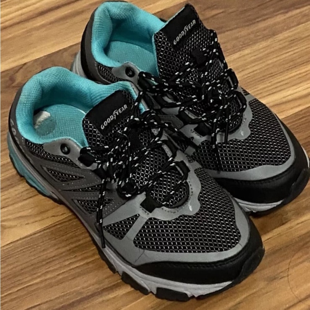 Women's Black and Gray Athletic Shoes